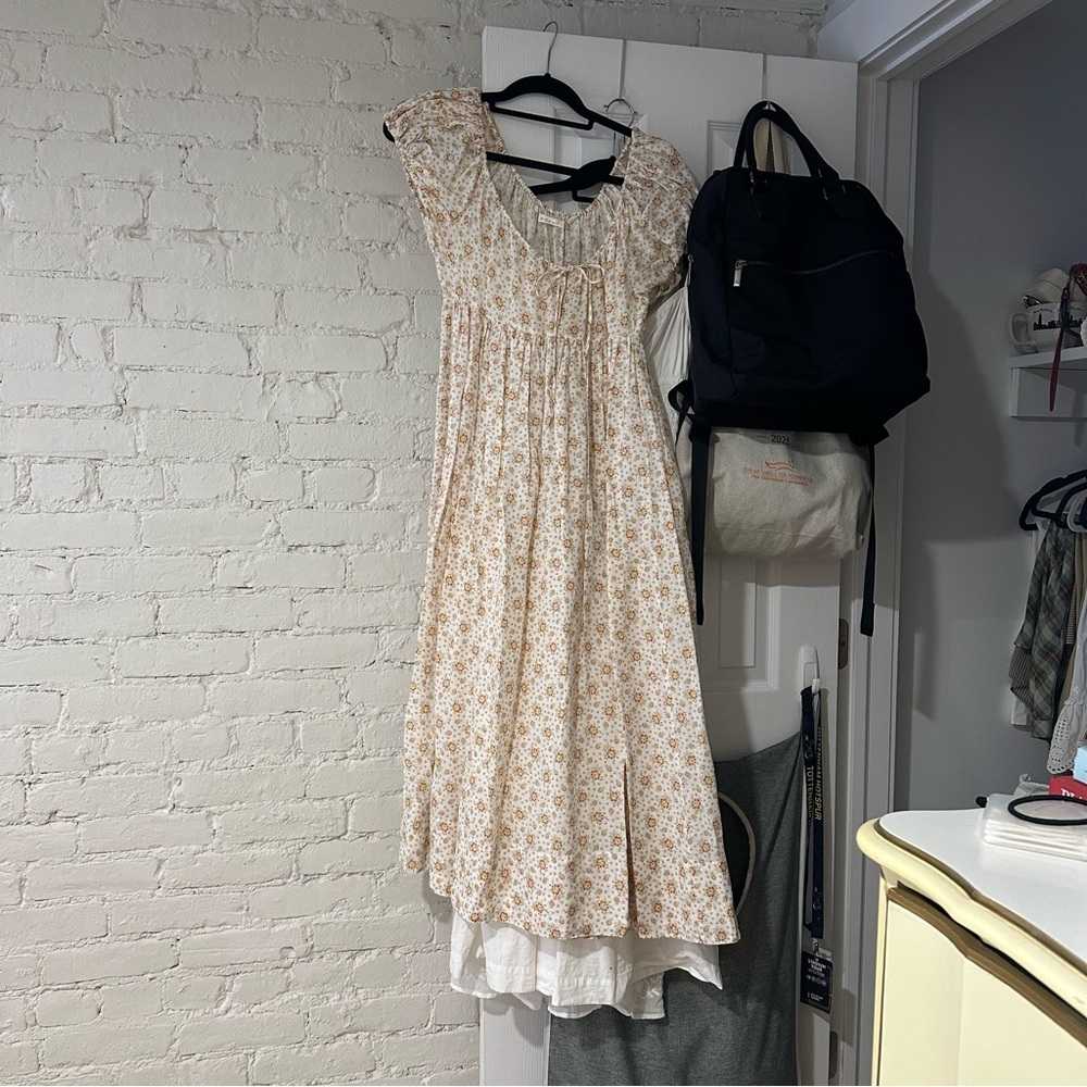 Doen Cream Floral Maxi Dress